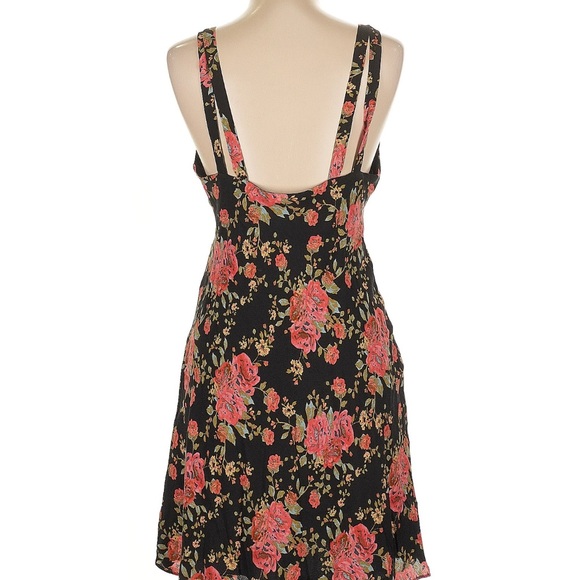 Wayf Black and Red Floral Mini Dress - Picture 2 of 3